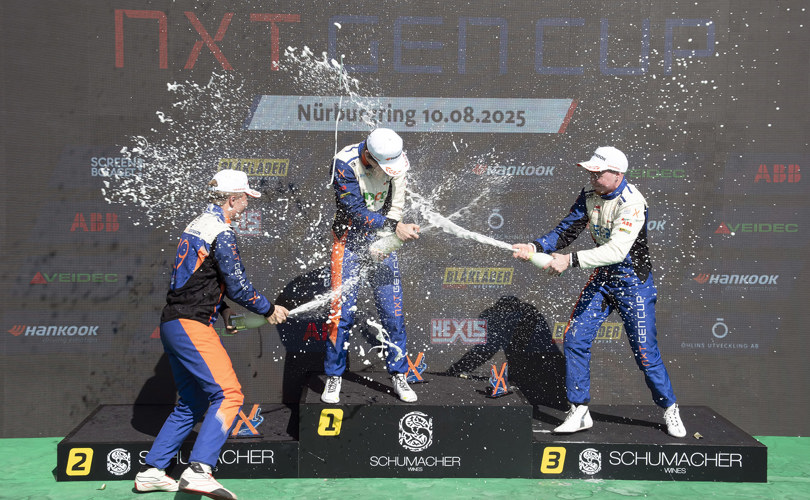 Nurburgrink Lukas Winnaar Hero