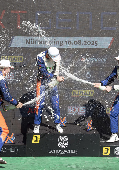 Nurburgrink Lukas Winnaar Hero